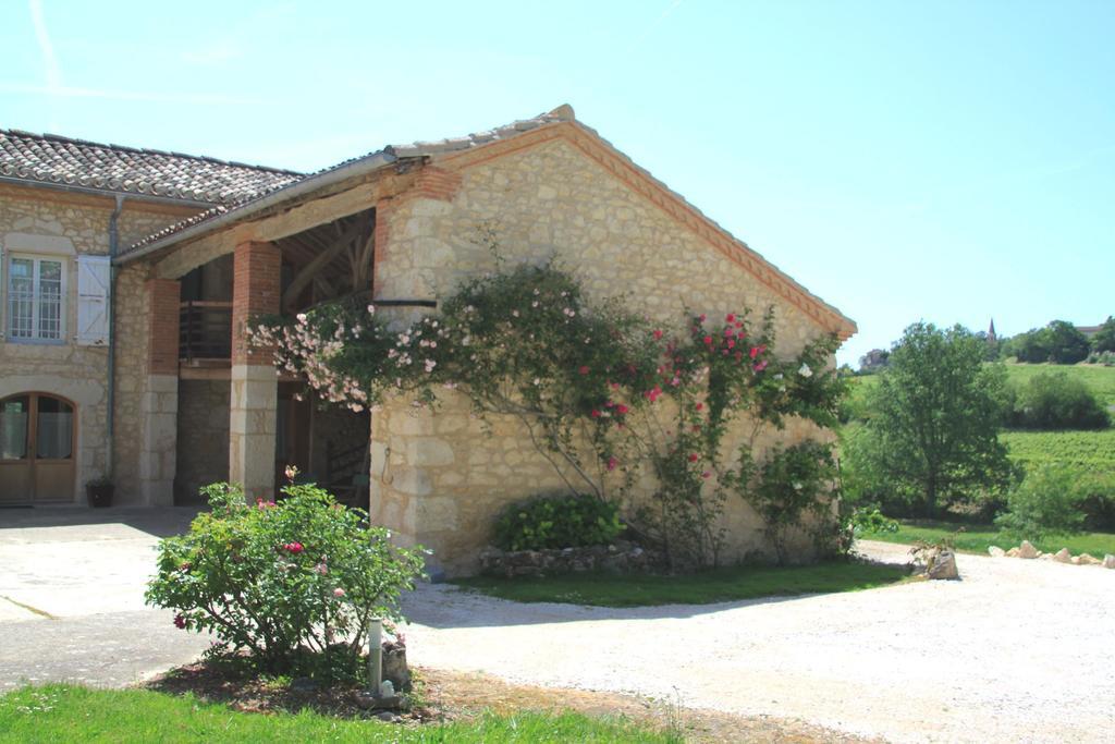 Chambres D'Hotes Le Val De La Garenne Senouillac Exterior photo
